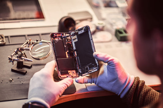 Top Reasons to Choose Professional Cell Phone and Computer Repair Services