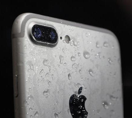 How to Spot and Fix Water Damage in Your iPhone – QuickTech NYC Guide